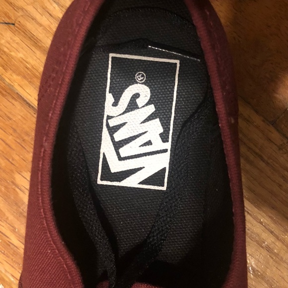 Vans - Picture 5 of 5